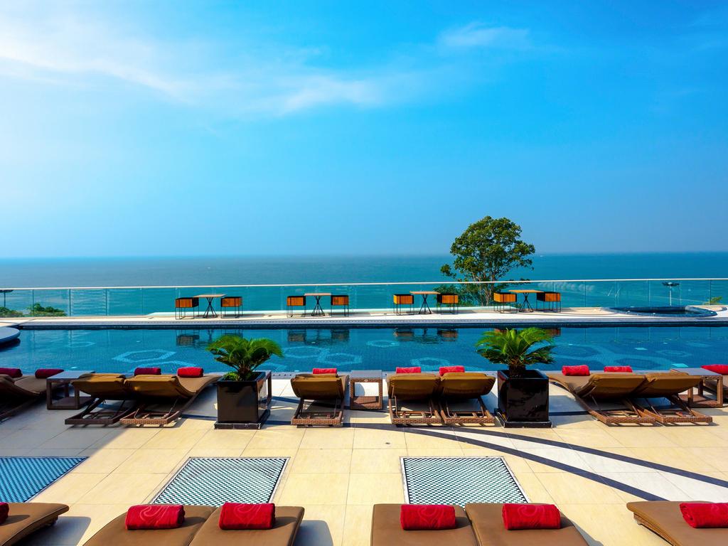 The Sanctuary Phratamnak Hotel Pattaya